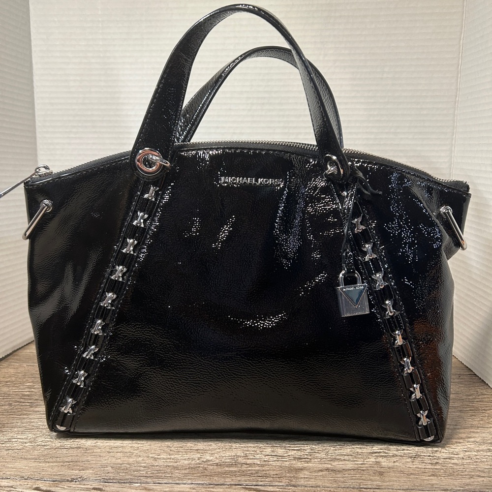 Micheal Kors purse